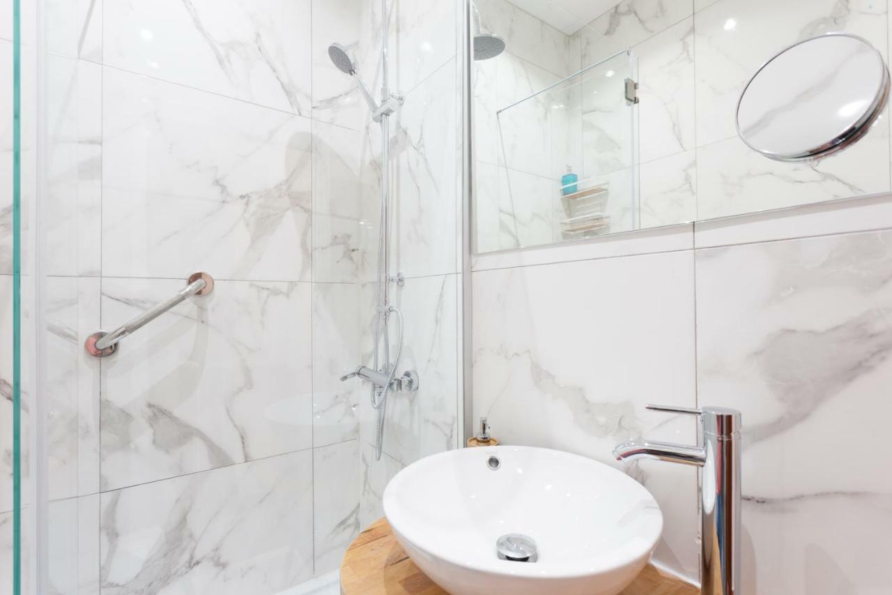 Rossio Vintage Two-Bedroom Apartment - By Lu Holidays Lisboa Ngoại thất bức ảnh