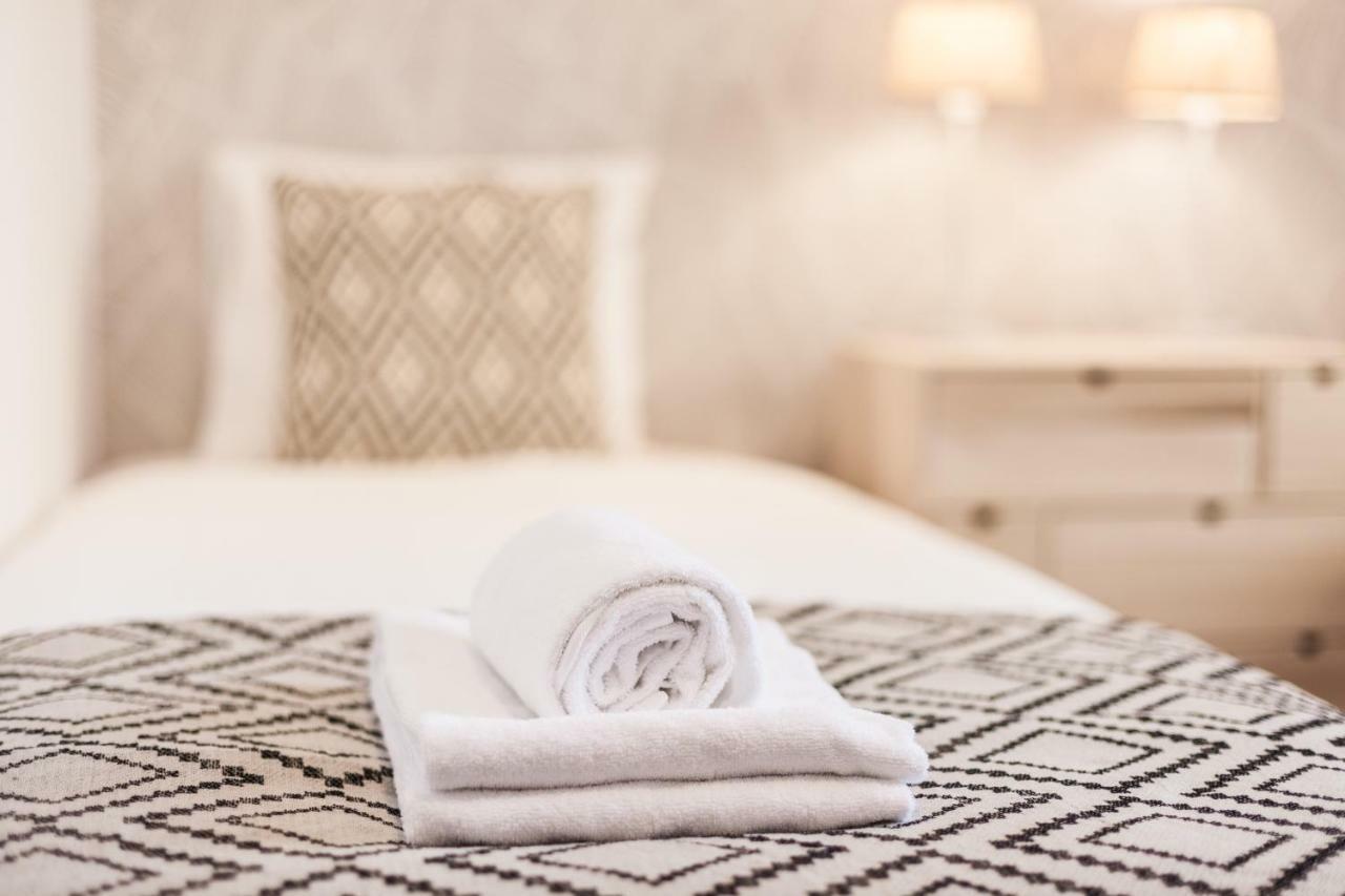 Rossio Vintage Two-Bedroom Apartment - By Lu Holidays Lisboa Ngoại thất bức ảnh